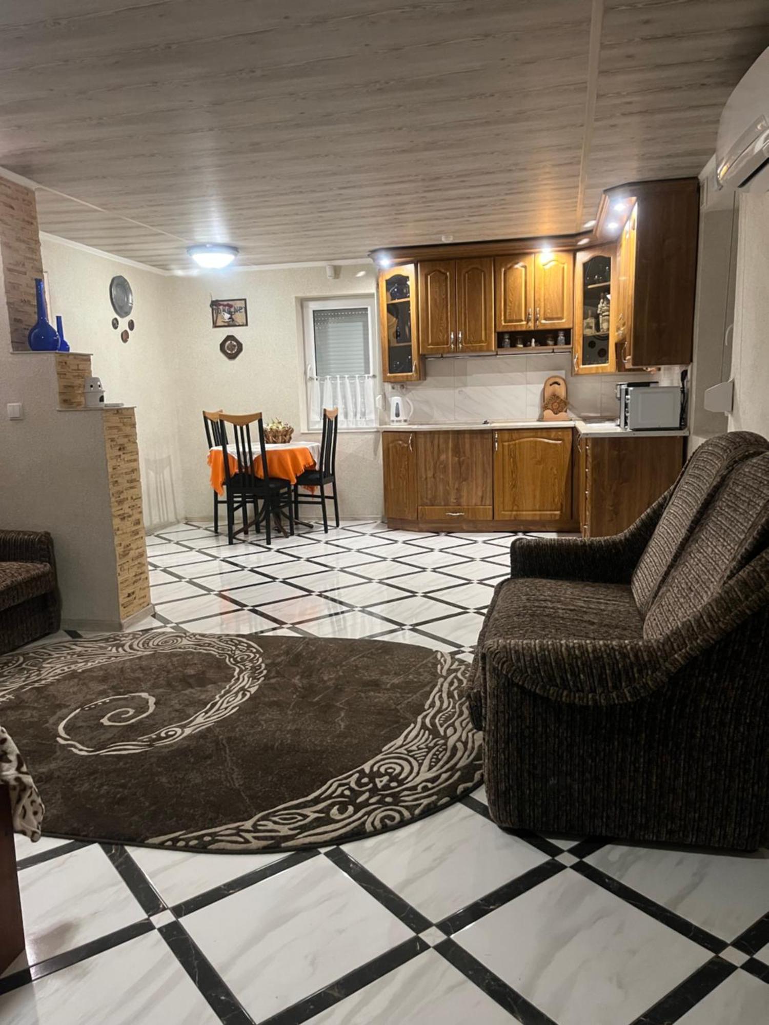 Hotel Окремий Будинок-Апартаменти Rakoshyno Extérieur photo